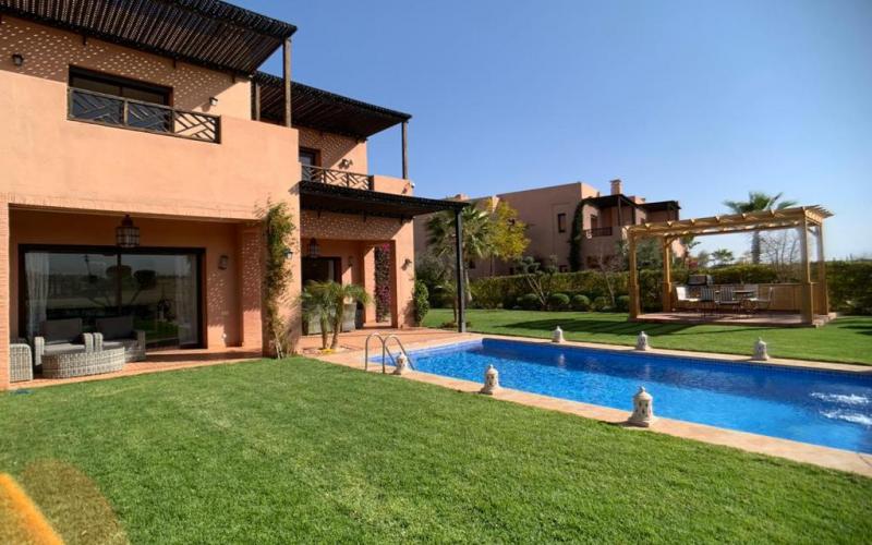 Promotion exclusive de cette magnifique villa meublée à vendre, à seulement 10 minutes de la route d'Ourika!